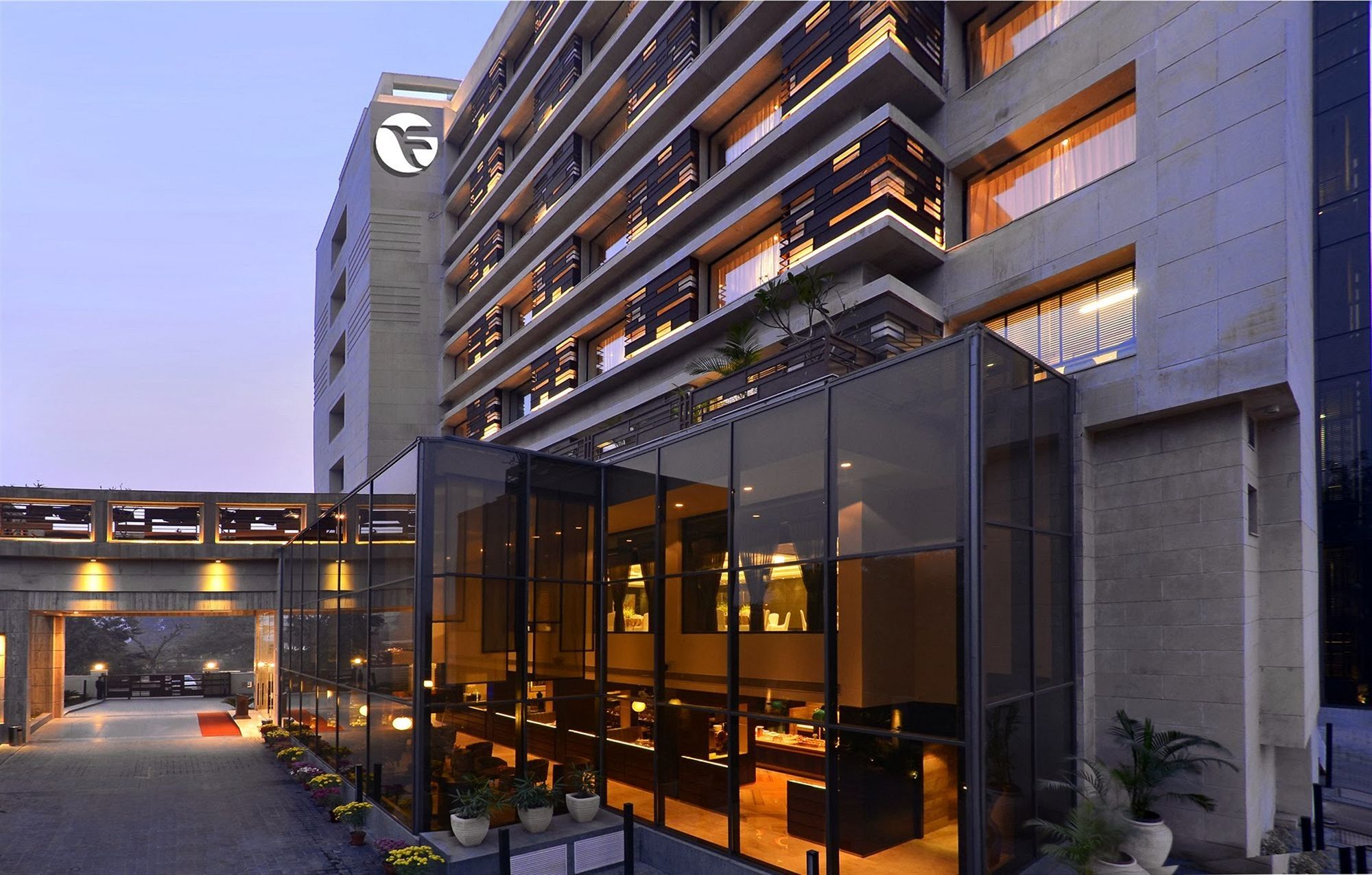 Fortune Inn Grazia, Ghaziabad Esterno foto